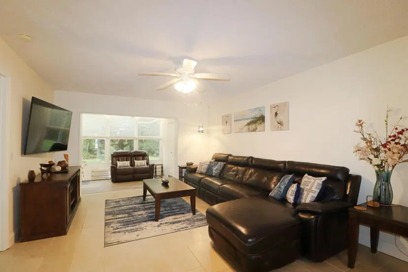 Picture of 133 Lakes End Drive E1, Fort Pierce FL 34982