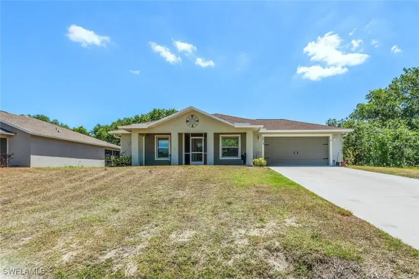 Picture of 2013 Granada Rd, Labelle FL 33935
