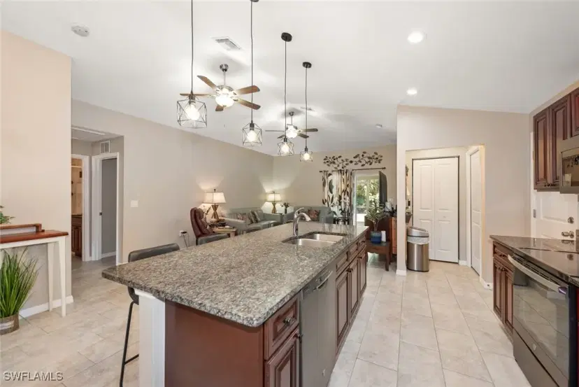 Picture of 2013 Granada Rd, Labelle FL 33935