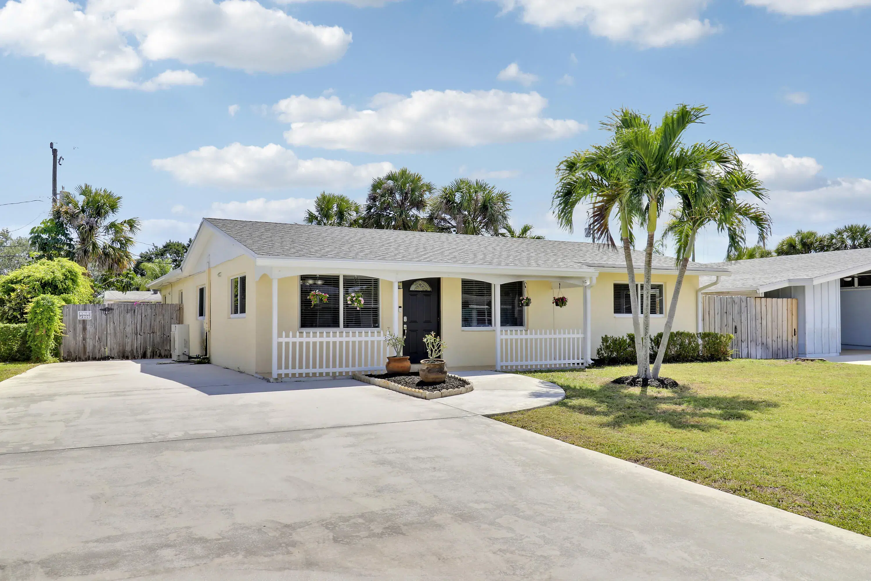 Picture of 532 Riverside Drive, Palm Beach Gardens, FL 33410