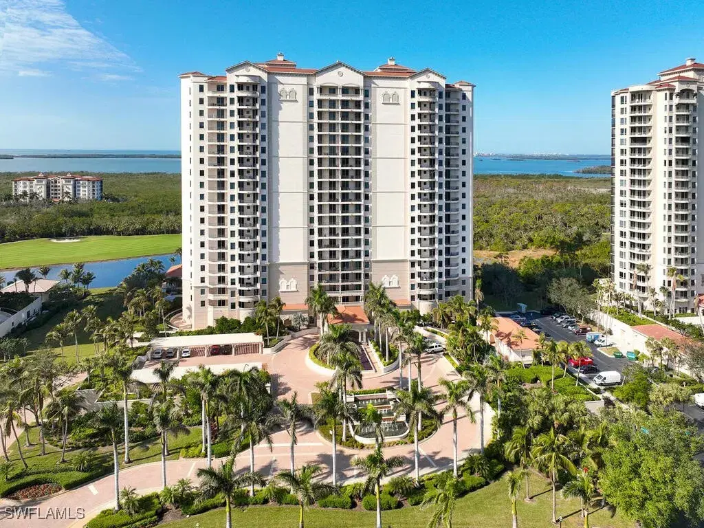 Picture of 23850 Via Italia Cir 303, Estero, FL 34134