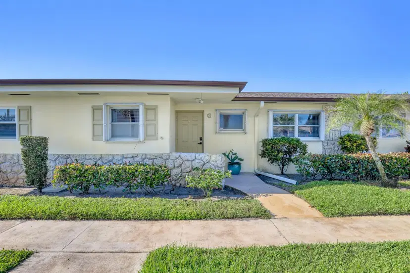 Picture of 2894 Crosley Drive E G, West Palm Beach FL 33415
