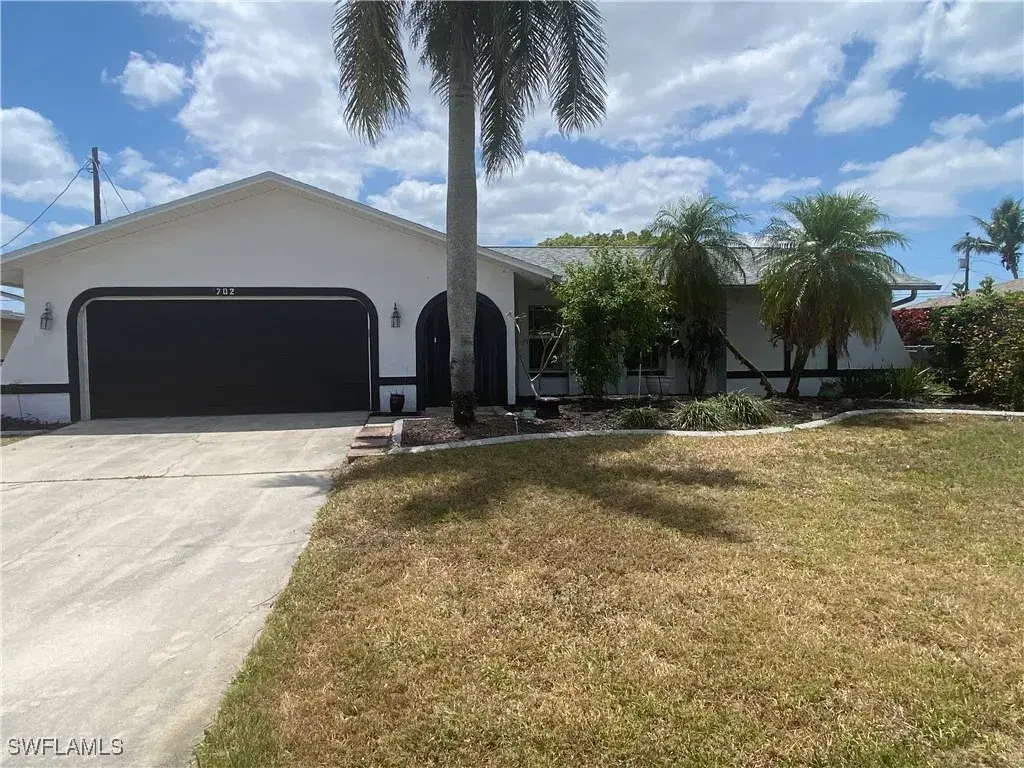 Picture of 702 SE 36Th St, Cape Coral, FL 33904