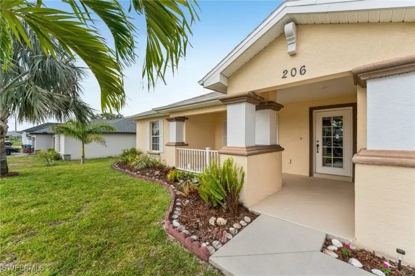 Picture of 206 NW 3Rd Pl, Cape Coral FL 33993
