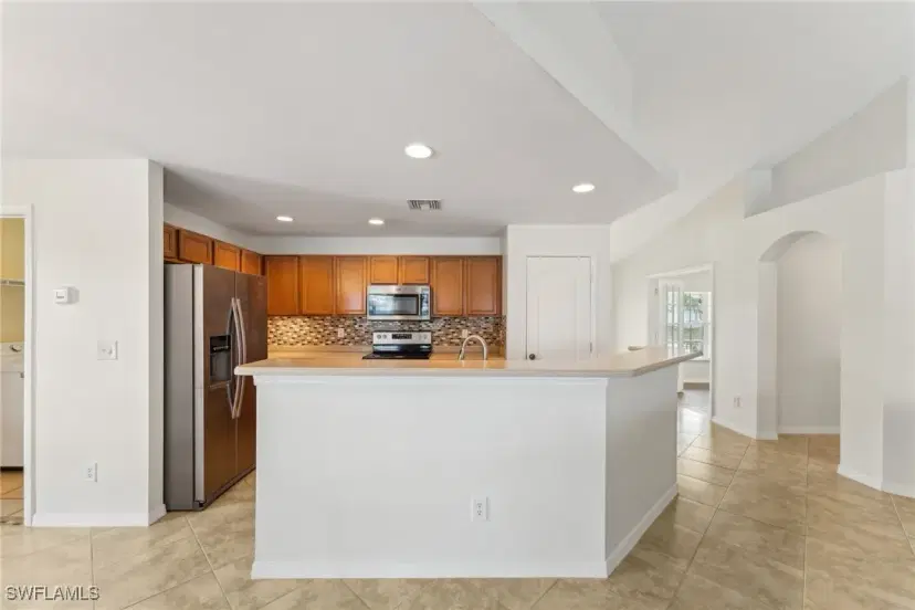 Picture of 206 NW 3Rd Pl, Cape Coral FL 33993