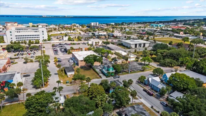 Picture of 700 Boston Avenue, Fort Pierce FL 34950