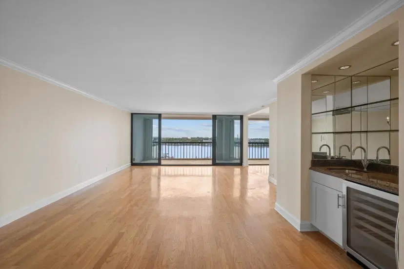 Picture of 400 N Flagler Drive 1405, West Palm Beach FL 33401