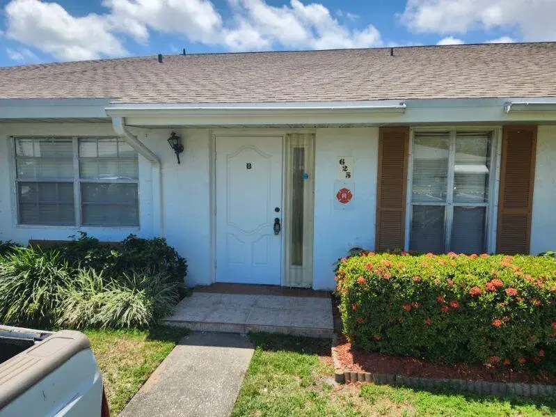 Picture of 625 Pines Knoll Drive B, Fort Pierce FL 34982