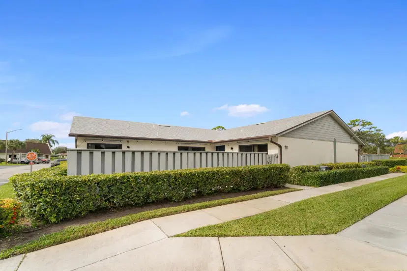 Picture of 1303 Peppertree Trail D, Fort Pierce FL 34950