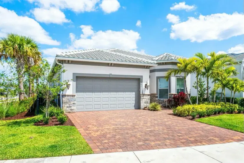 Picture of 10361 Northbrook Circle, Palm Beach Gardens FL 33412