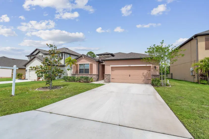 Picture of 6122 NW Regent St, Saint Lucie West FL 34983