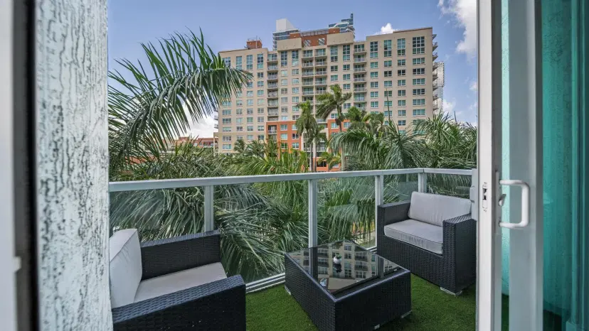 Picture of 1900 N Bayshore Drive 612, Miami FL 33132