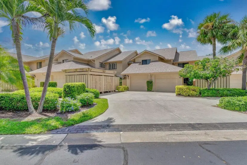 Picture of 17053 Waterbend Drive 231, Jupiter FL 33477