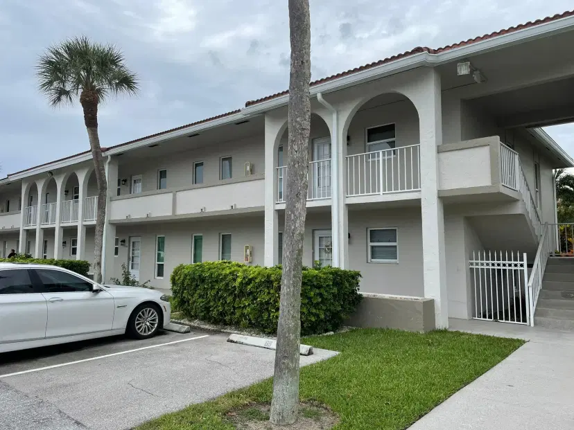 Picture of 250 NE 20Th St 210, Boca Raton FL 33431