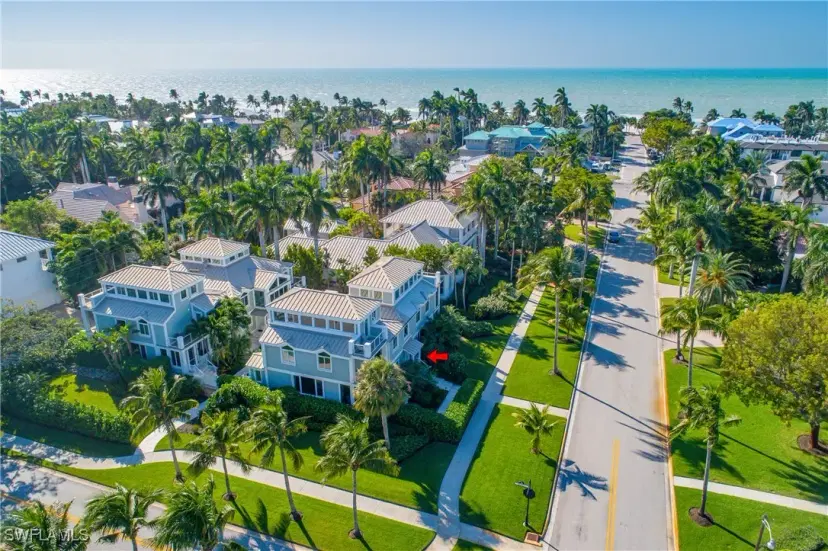 Picture of 180 6Th Ave S 3, Naples FL 34102