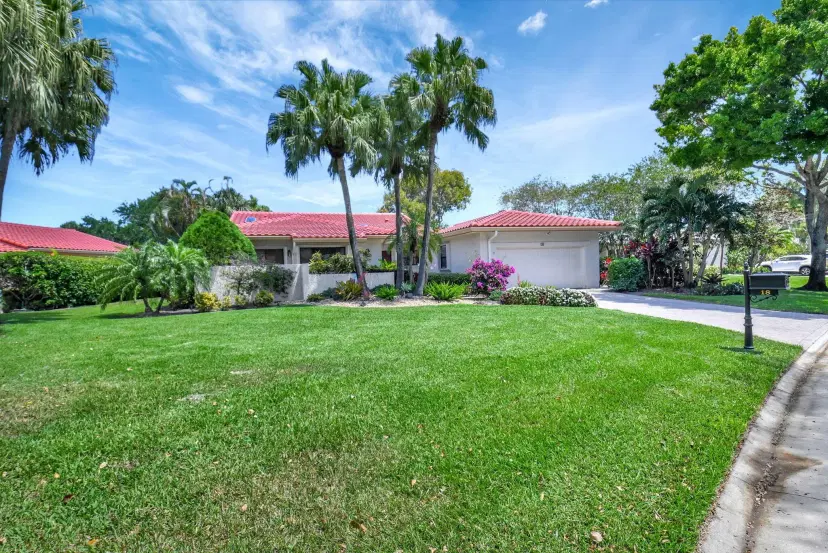 Picture of 18 Bristol Lane, Boynton Beach FL 33436