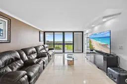 Picture of 2400 Presidential Way 1204, West Palm Beach, FL 33401