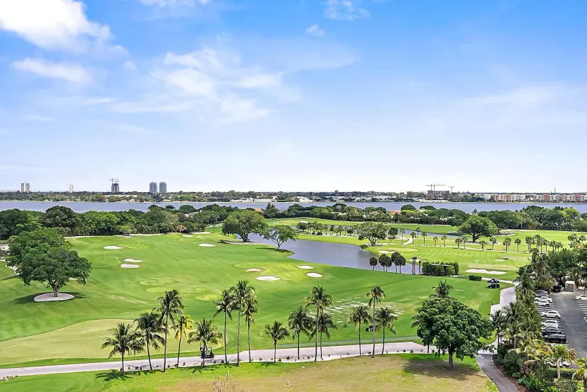 Picture of 2400 Presidential Way 1204, West Palm Beach FL 33401