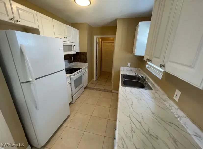 Picture of 7064 Tide Cir, Labelle FL 33935