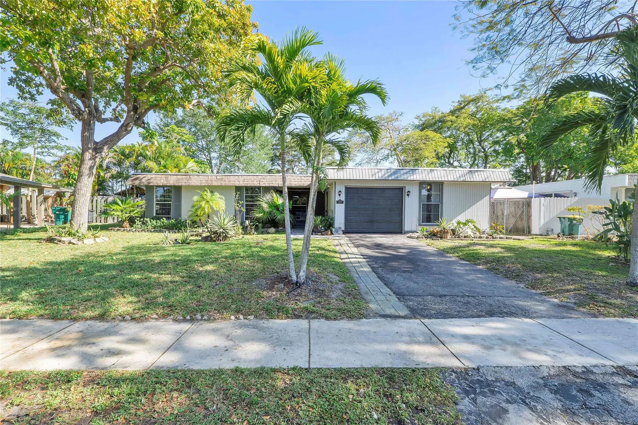 Picture of 7309 NW 80Th St, Tamarac, FL 33321