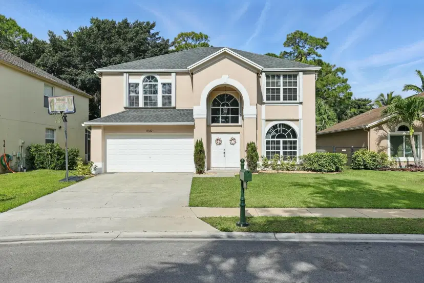Picture of 15032 Oak Chase Court, Wellington FL 33414
