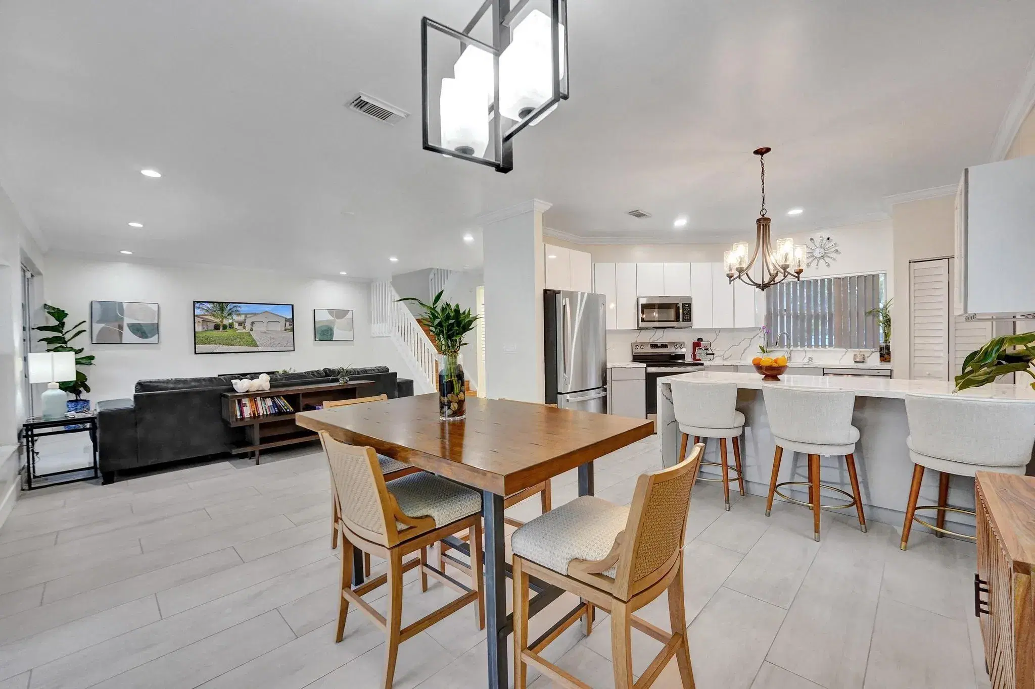 Picture of 20725 NW 3Rd St, Pembroke Pines, FL 33029