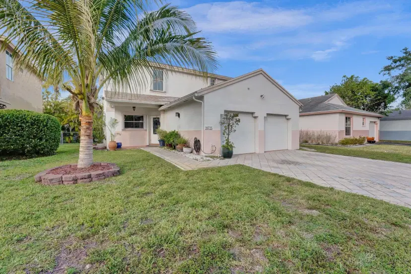 Picture of 20725 NW 3Rd St, Pembroke Pines FL 33029