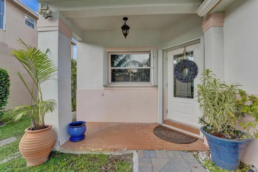 Picture of 20725 NW 3Rd St, Pembroke Pines FL 33029