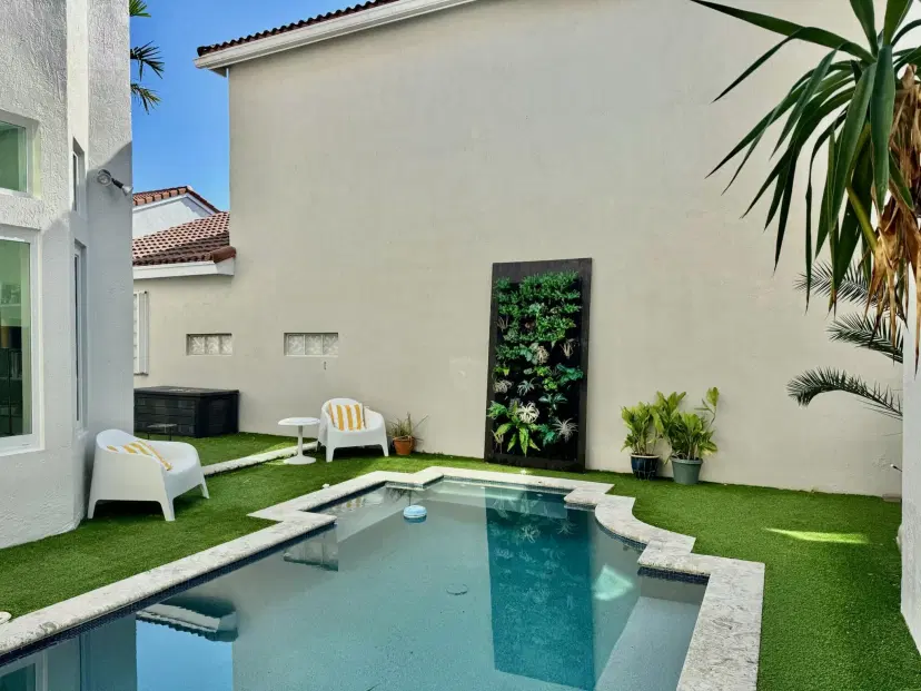 Picture of 1087 Satinleaf Street, Hollywood FL 33019