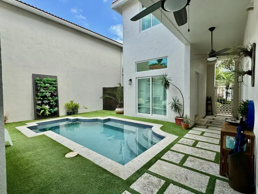Picture of 1087 Satinleaf Street, Hollywood FL 33019