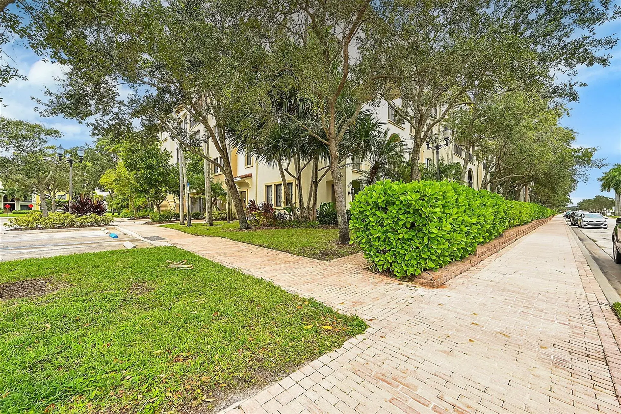 Picture of 3055 NW 126Th Ave 108, Sunrise, FL 33323