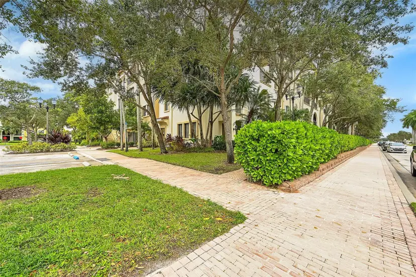 Picture of 3055 NW 126Th Ave 108, Sunrise FL 33323