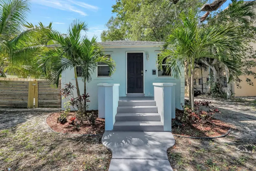 Picture of 930 NE 132Nd St, North Miami FL 33161