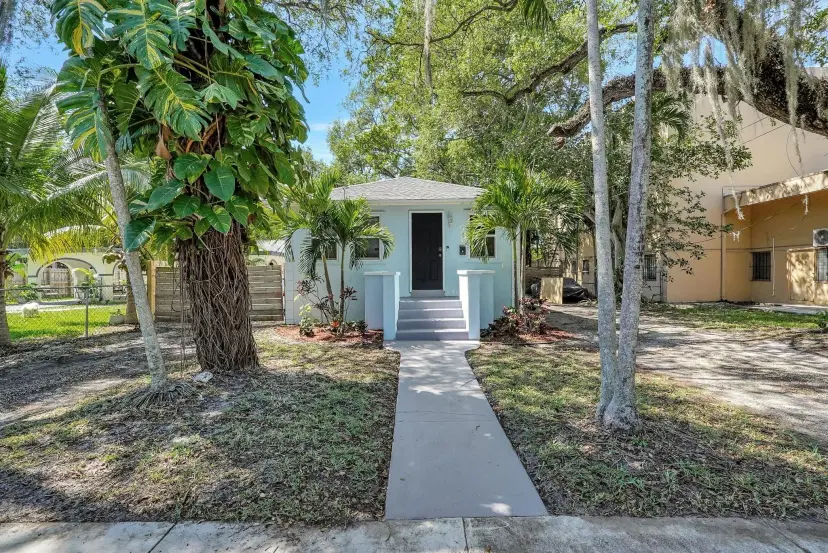 Picture of 930 NE 132Nd St, North Miami FL 33161