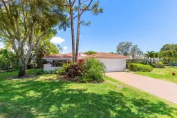 Picture of 19 Estate Drive, Boynton Beach, FL 33436