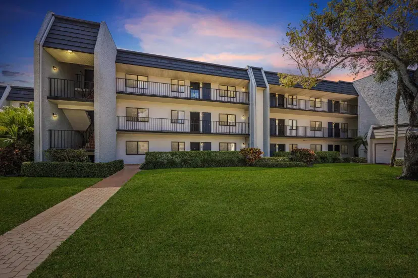 Picture of 4284 Deste Court 104, Lake Worth FL 33467