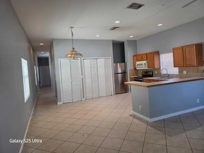 Picture of 332 S E Street, Lake Worth Beach FL 33460