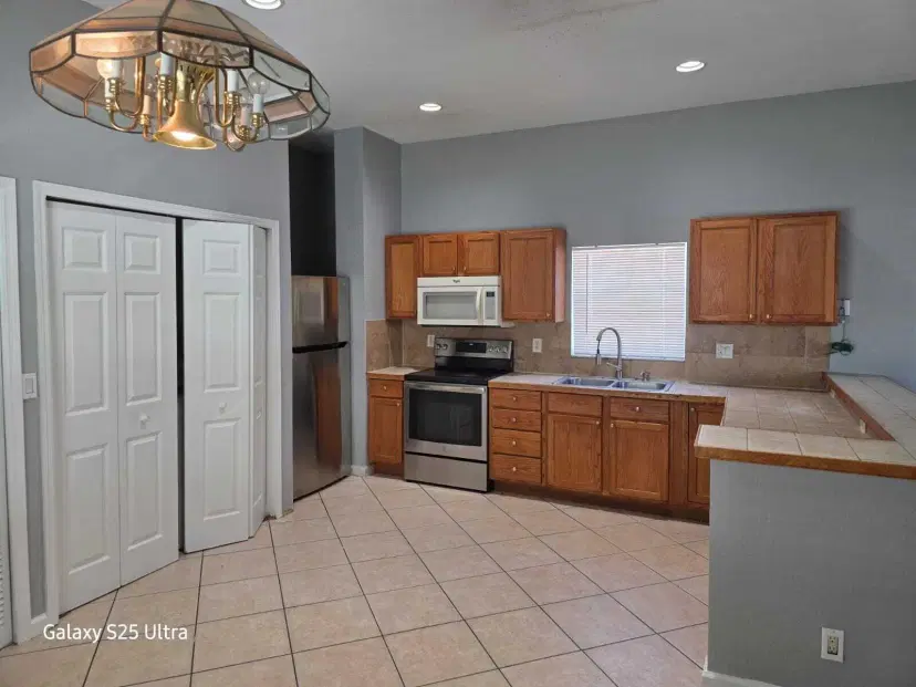 Picture of 332 S E Street, Lake Worth Beach FL 33460