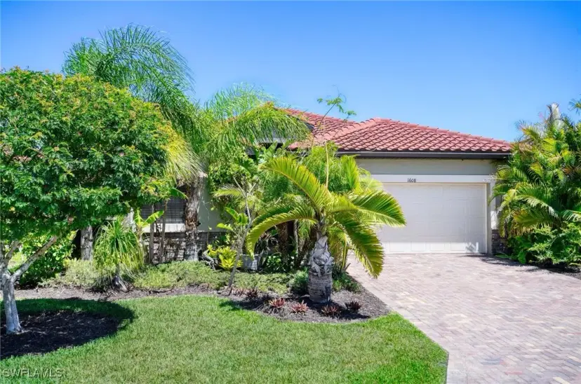 Picture of 1608 Vizcaya Ln, Naples FL 34113