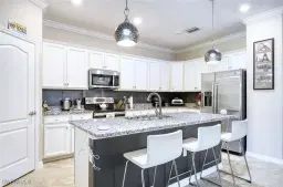 Picture of 1608 Vizcaya Ln, Naples, FL 34113