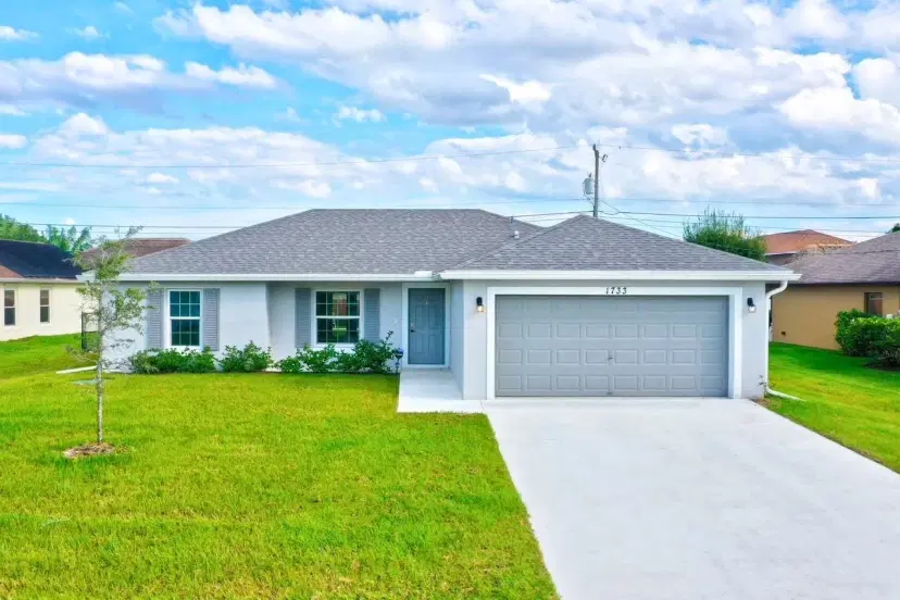 Picture of 1733 SW Columbia St, Port St Lucie FL 34987