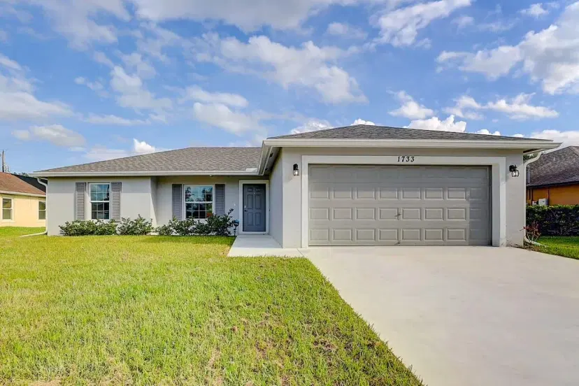 Picture of 1733 SW Columbia St, Port St Lucie FL 34987