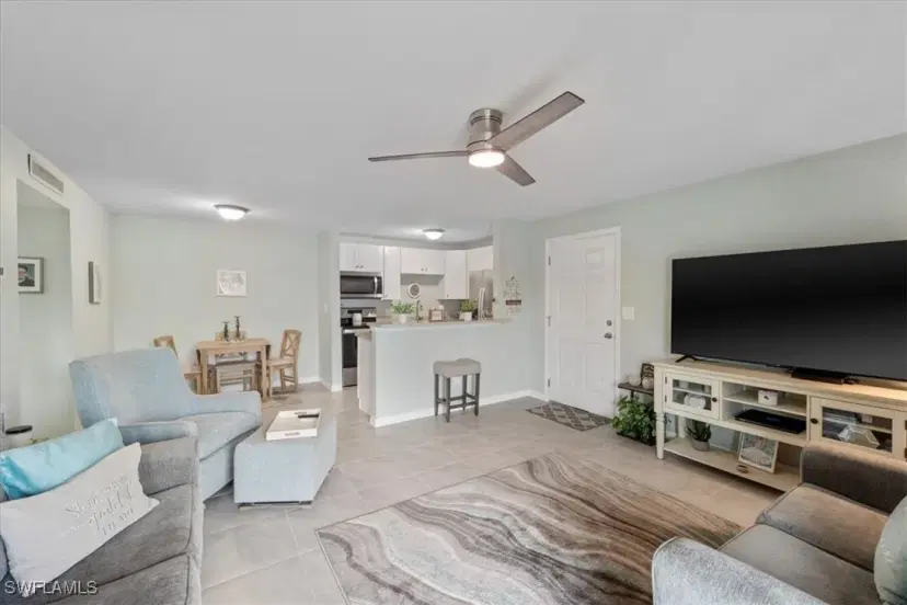 Picture of 17421 Birchwood Ln 3, Fort Myers FL 33908