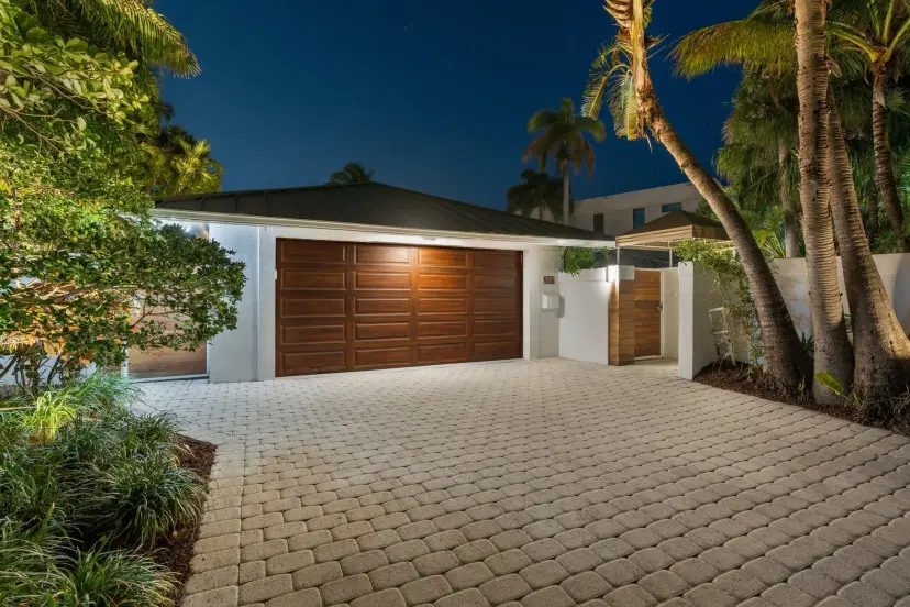 Picture of 2809 NE 25 St, Fort Lauderdale FL 33305
