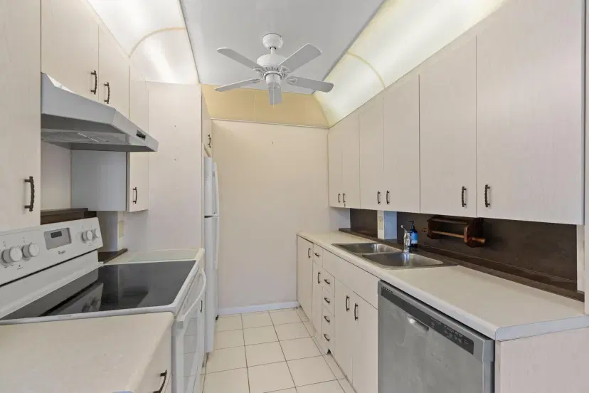 Picture of 2023 Guildford B B, Boca Raton FL 33434