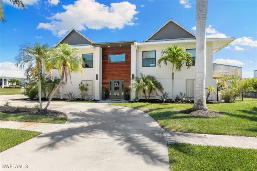 Picture of 651 Partridge Ct, Marco Island FL 34145
