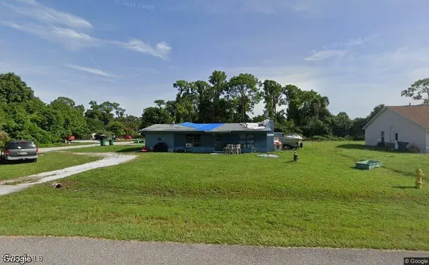 Picture of 5231 Confederate Dr, Naples, FL 34113