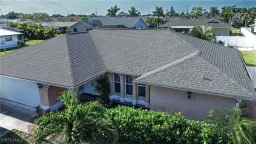 Picture of 1404 SE 30Th Ter, Cape Coral, FL 33904