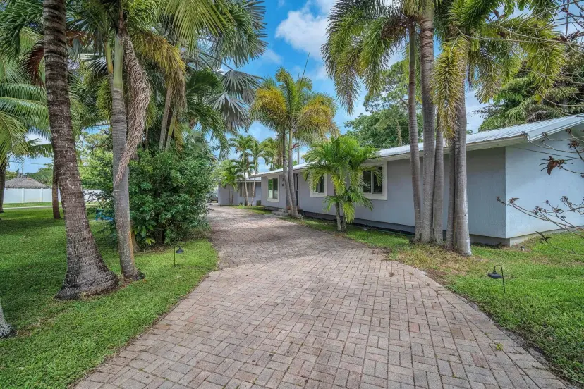 Picture of 5227 Buchanan Rd, Delray Beach FL 33484