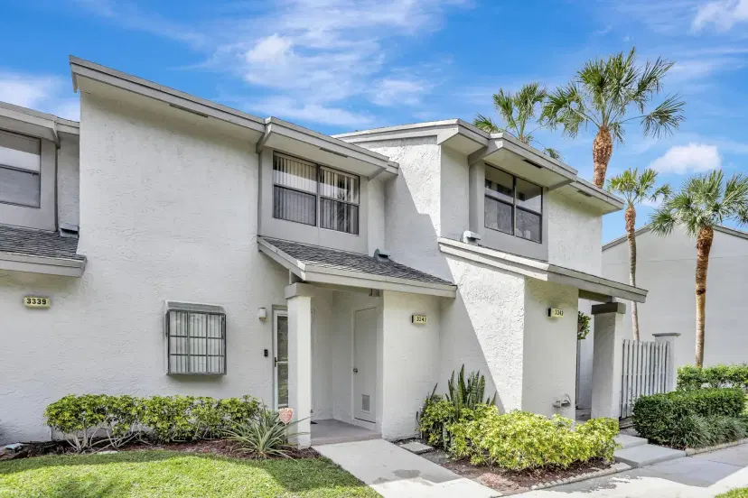 Picture of 3341 Carambola Cir 2415, Pompano Beach FL 33066